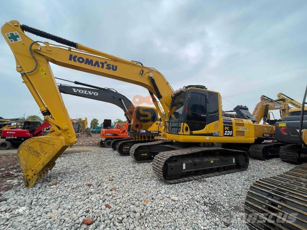 Komatsu PC 220-8M0 Pásová rýpadla