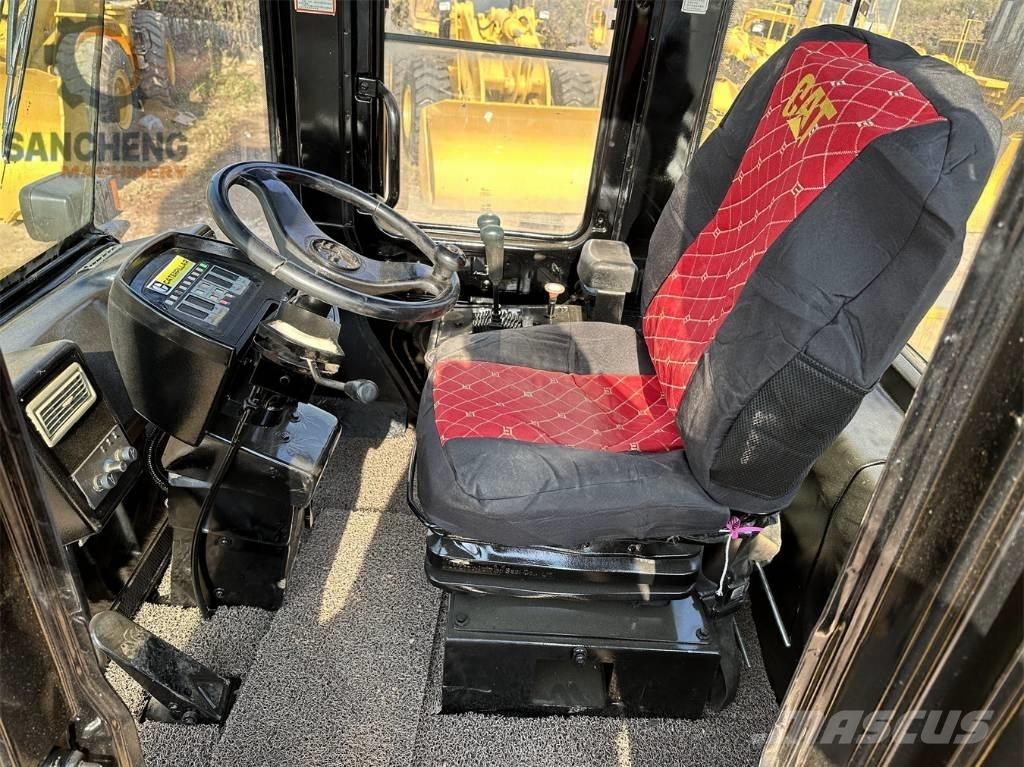 CAT 966 G Kolové nakladače
