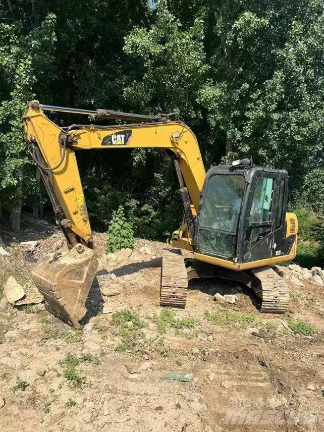 CAT 307 Pásová rýpadla