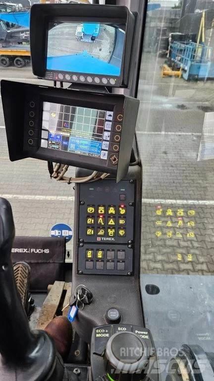 Fuchs MHL360 Stroje pro manipulaci s odpadem