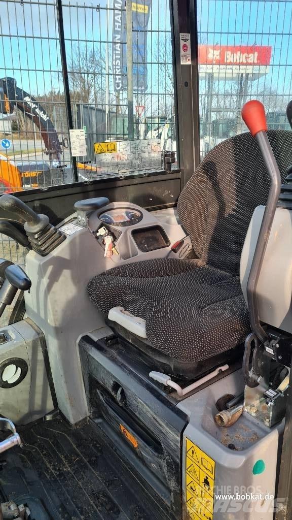 Bobcat E 17 Mini rýpadla < 7t