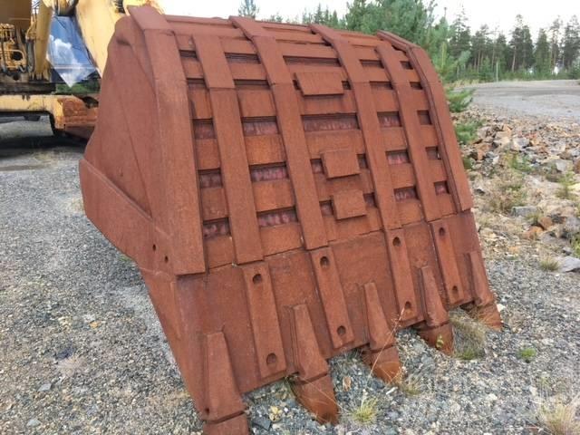 Komatsu PC 1000-1 Pásová rýpadla