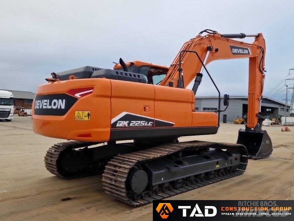 Develon DX 225 LC-7M Pásová rýpadla