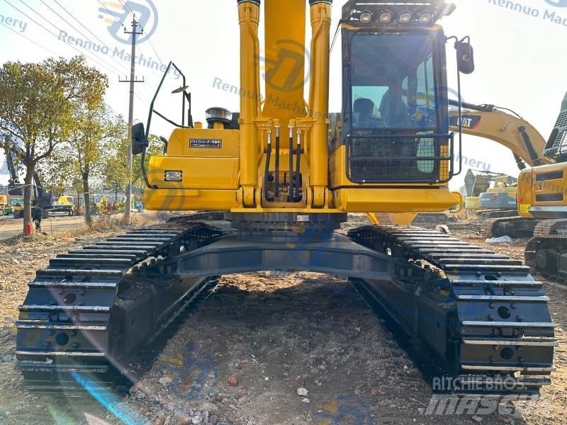 Komatsu PC450-8 Pásová rýpadla