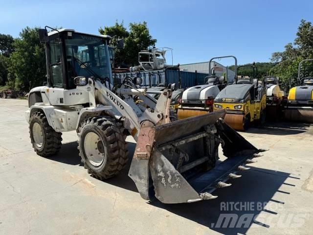 Volvo L 30 G Kolové nakladače