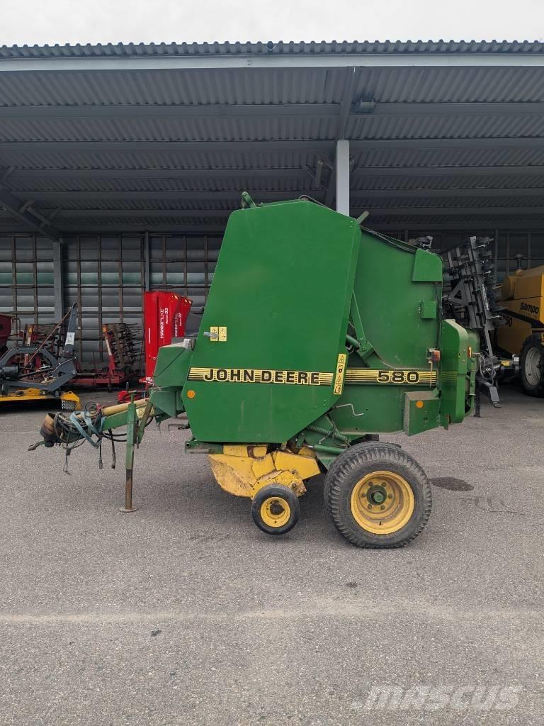John Deere 580 Lis na válcové balíky