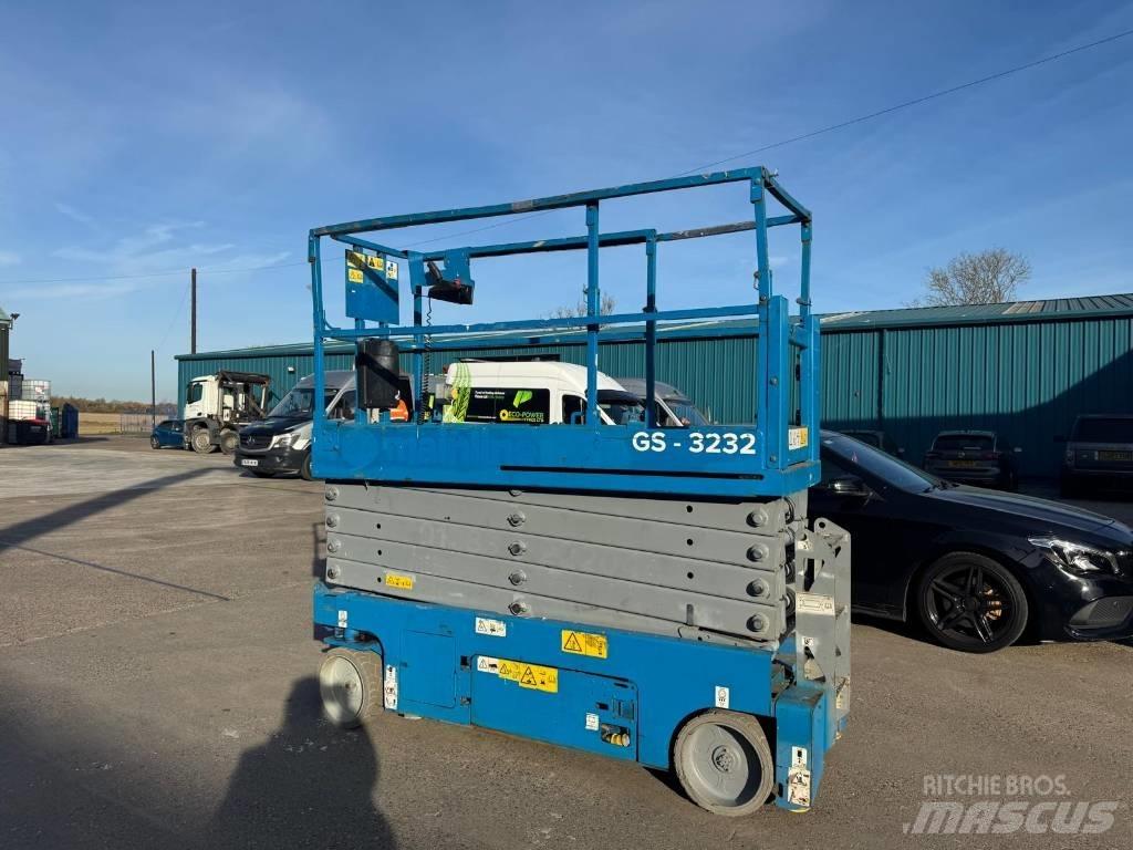 Genie GS 3232 Nůžková zvedací plošina