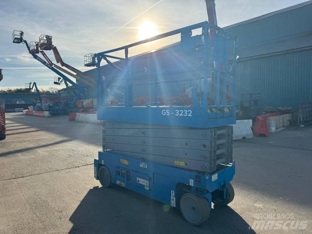 Genie GS 3232 Nůžková zvedací plošina