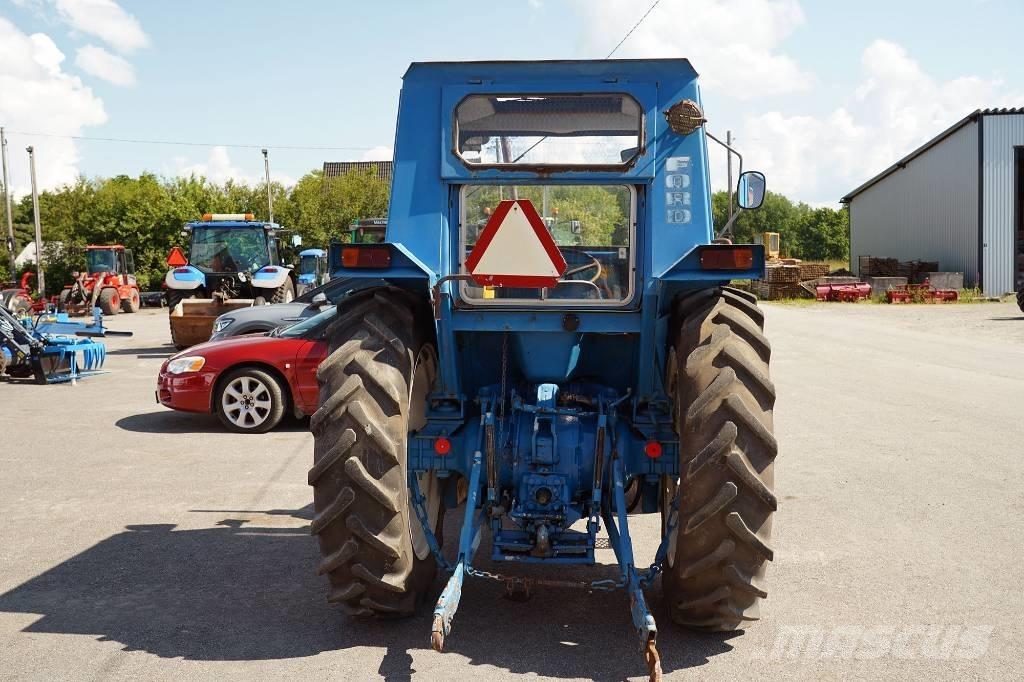 Ford 4000 - Traktor Traktory