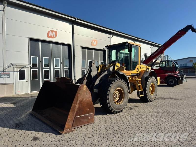Volvo L90F Kolové nakladače