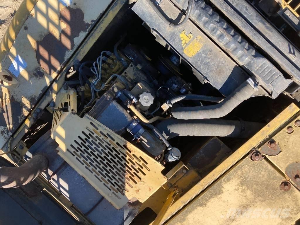 Komatsu PW 170-6 Kolová rýpadla