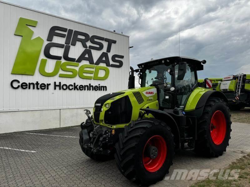 CLAAS AXION 870 Traktory