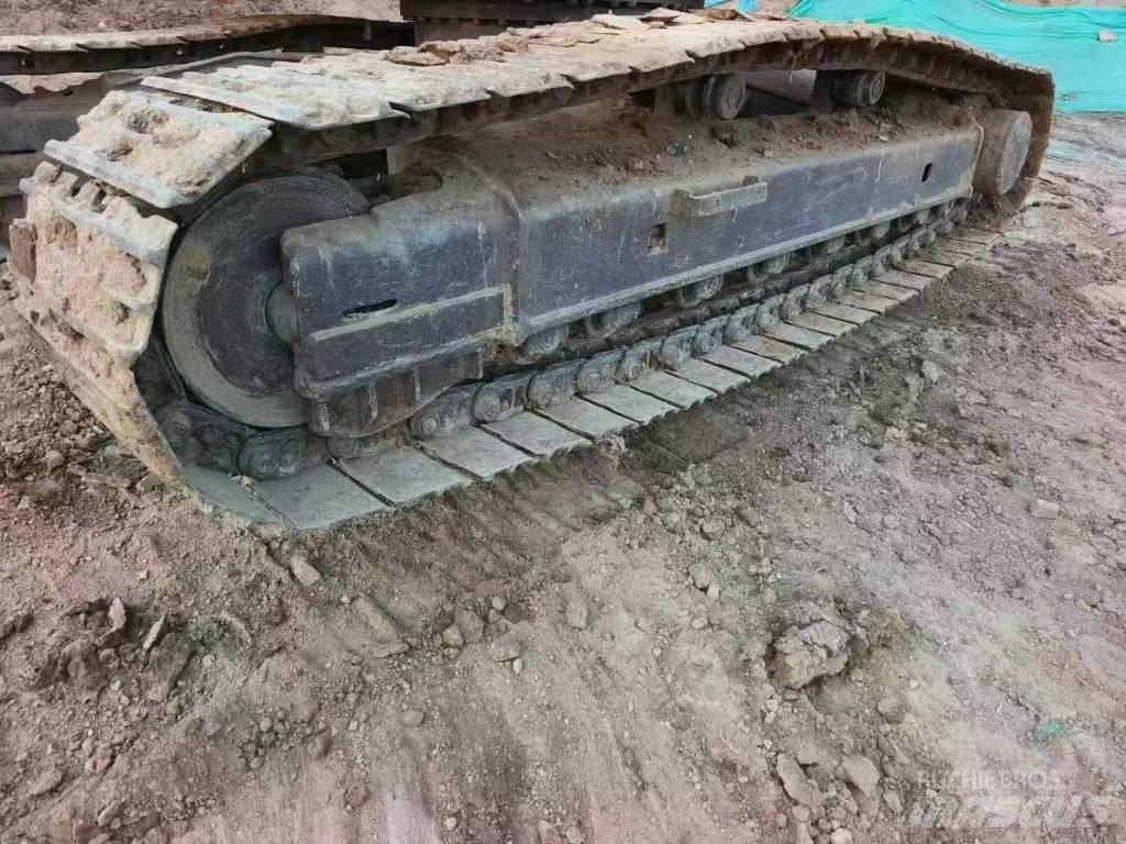 Kobelco SK 210-8 Pásová rýpadla