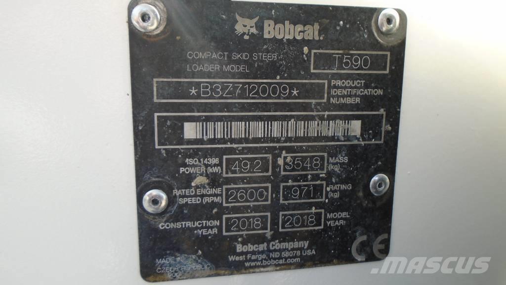Bobcat T 590 Smykem řízené nakladače