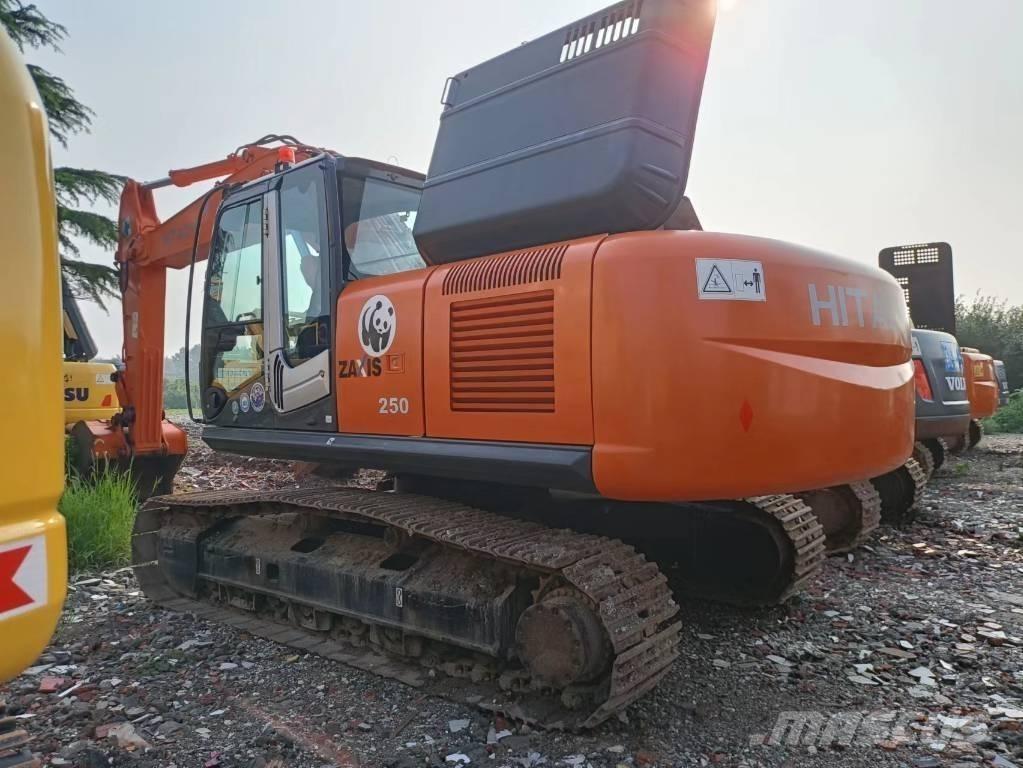 Hitachi ZX 250 LC Pásová rýpadla