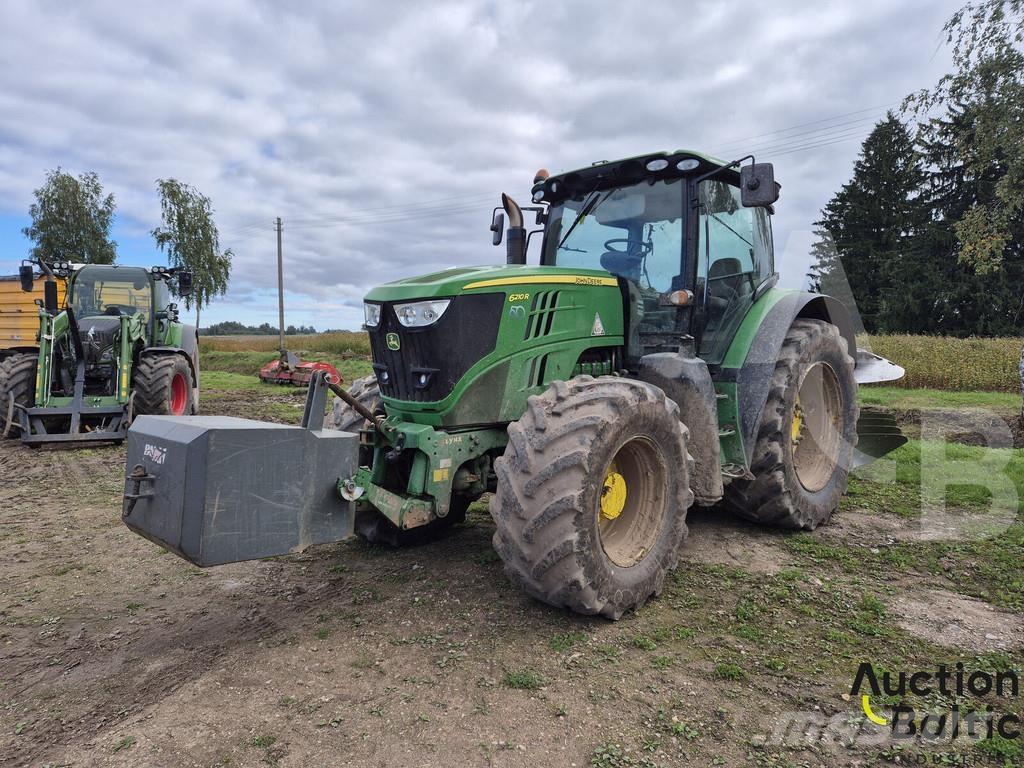 John Deere 6210 R Traktory