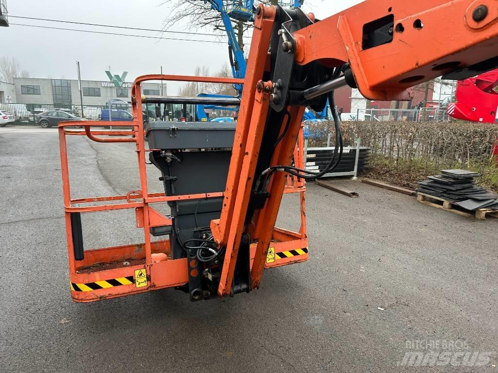 JLG 520 AJ Kloubové plošiny