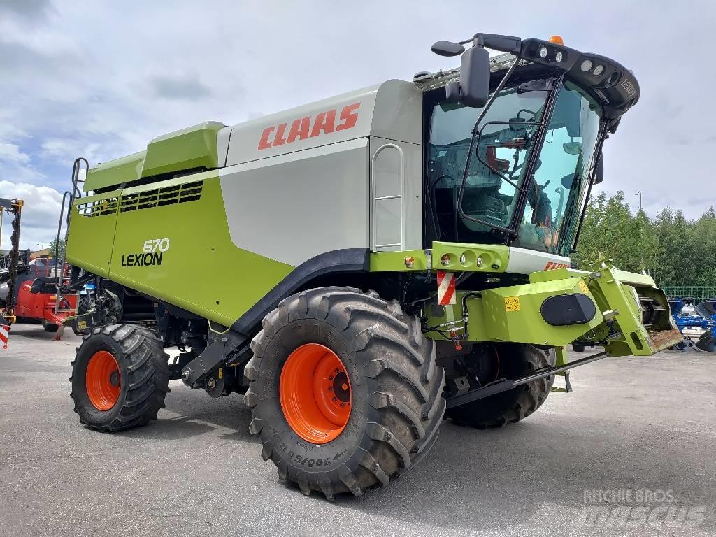 CLAAS Lexion 670 Sklízecí mlátičky
