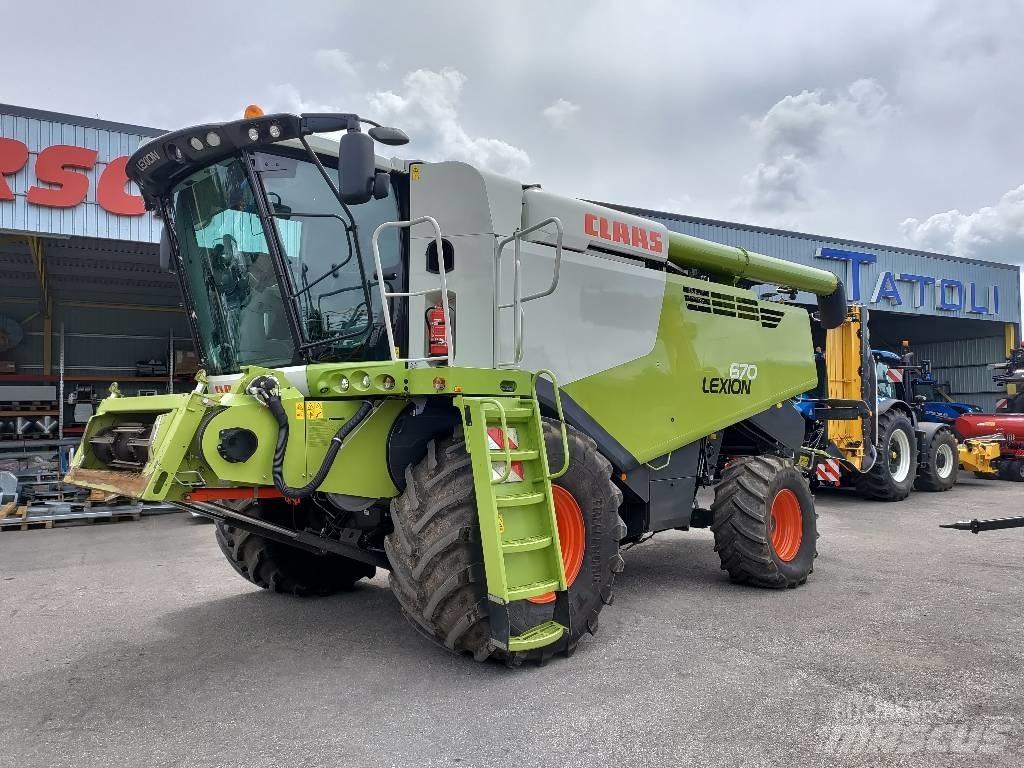 CLAAS Lexion 670 Sklízecí mlátičky