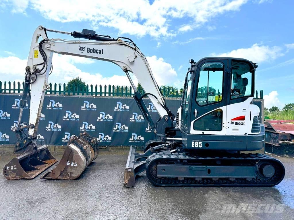 Bobcat E 85 Midi rýpadla 7t - 12t