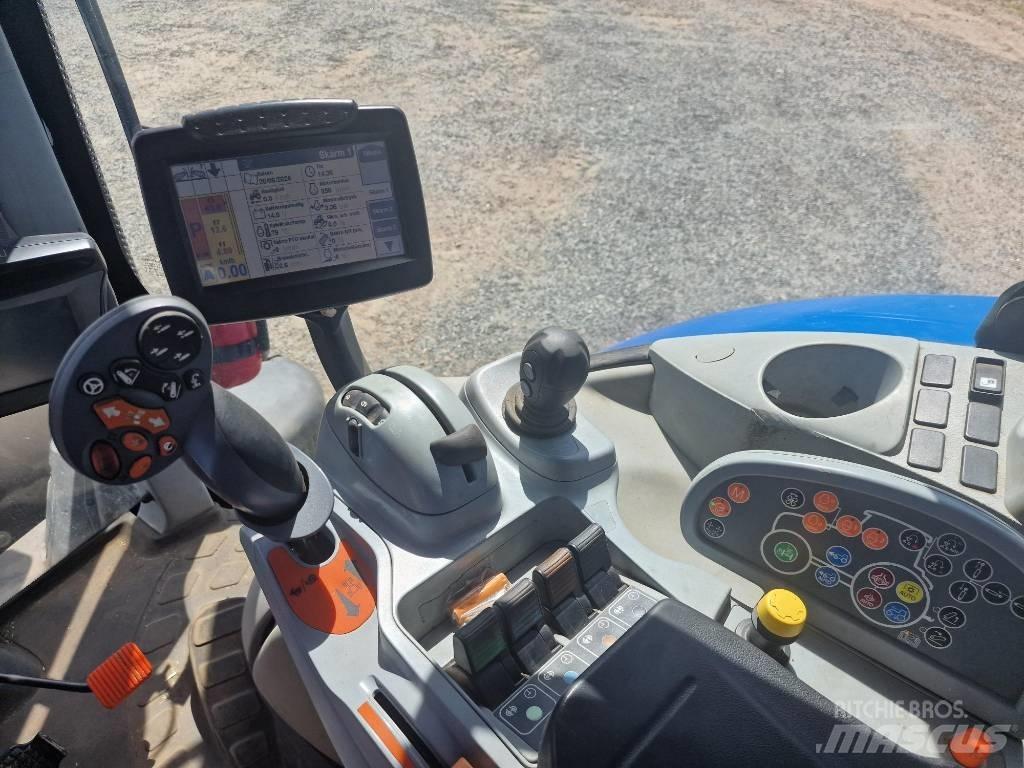 New Holland T7.270 Traktory