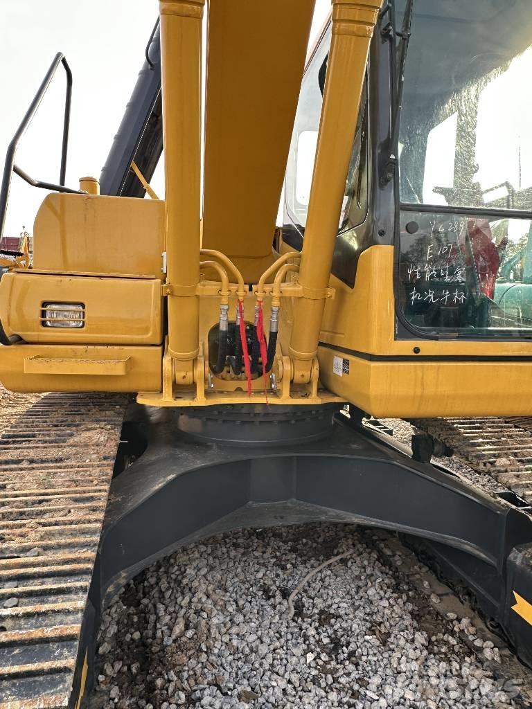 Komatsu PC 160 Pásová rýpadla