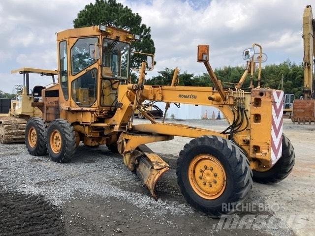 Komatsu GD 405 A-2 Grejdry