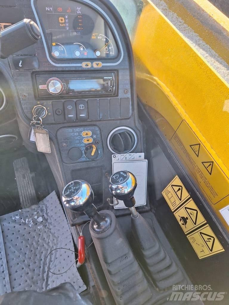 JCB 535-95 Teleskopické manipulátory