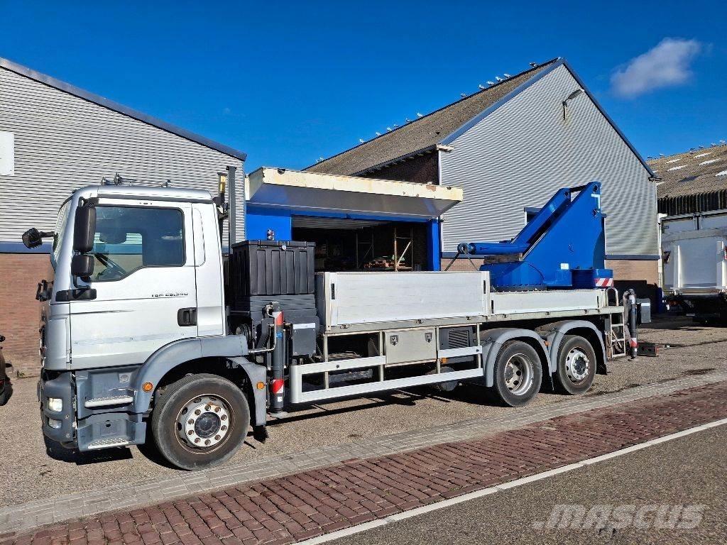 MAN TGM 26.340 6x2 Skříňová nástavba