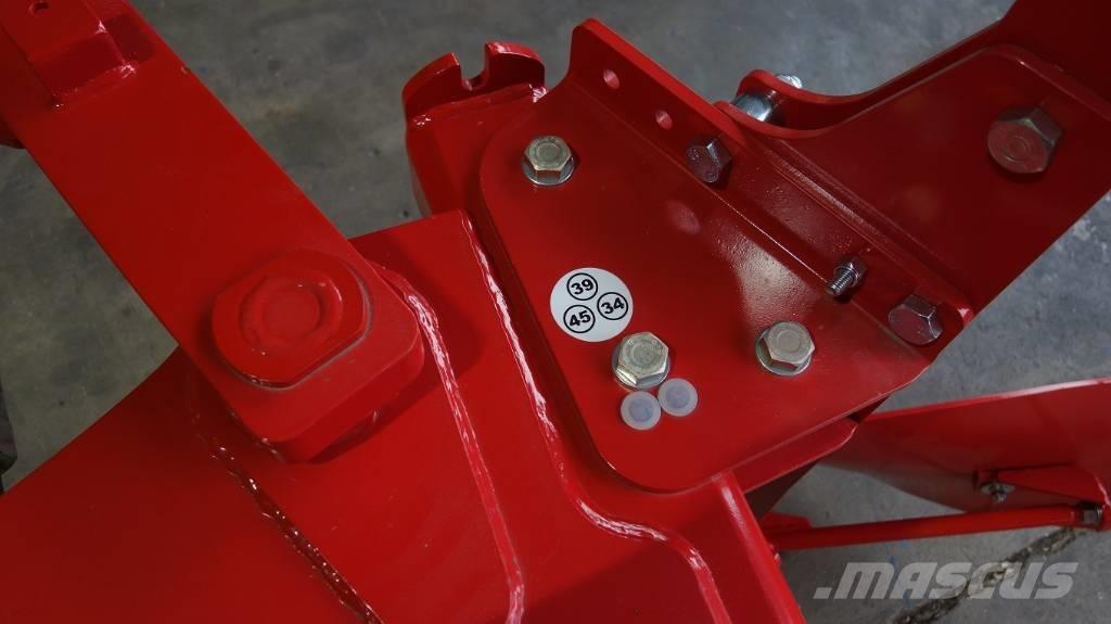  Sukov Downhil 3+1 Konvenční pluh