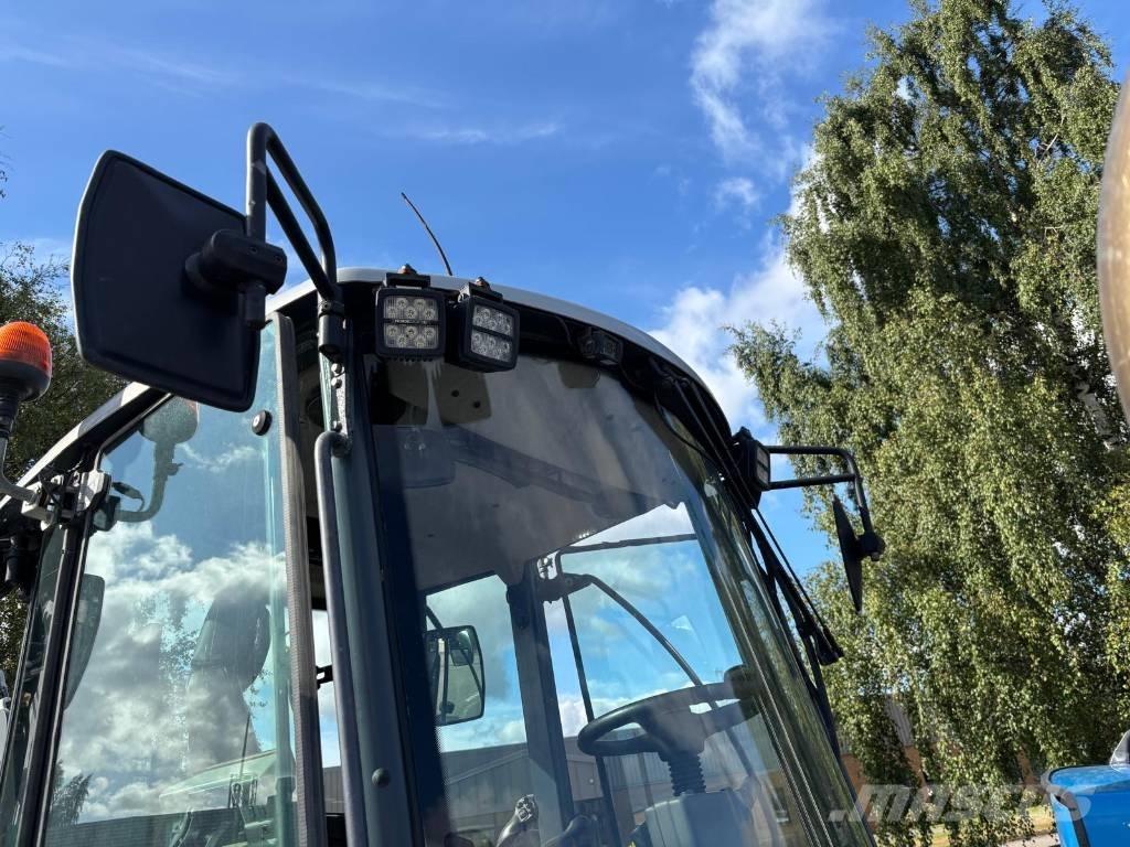 Lännen 8800 K Rýpadlo-nakladače