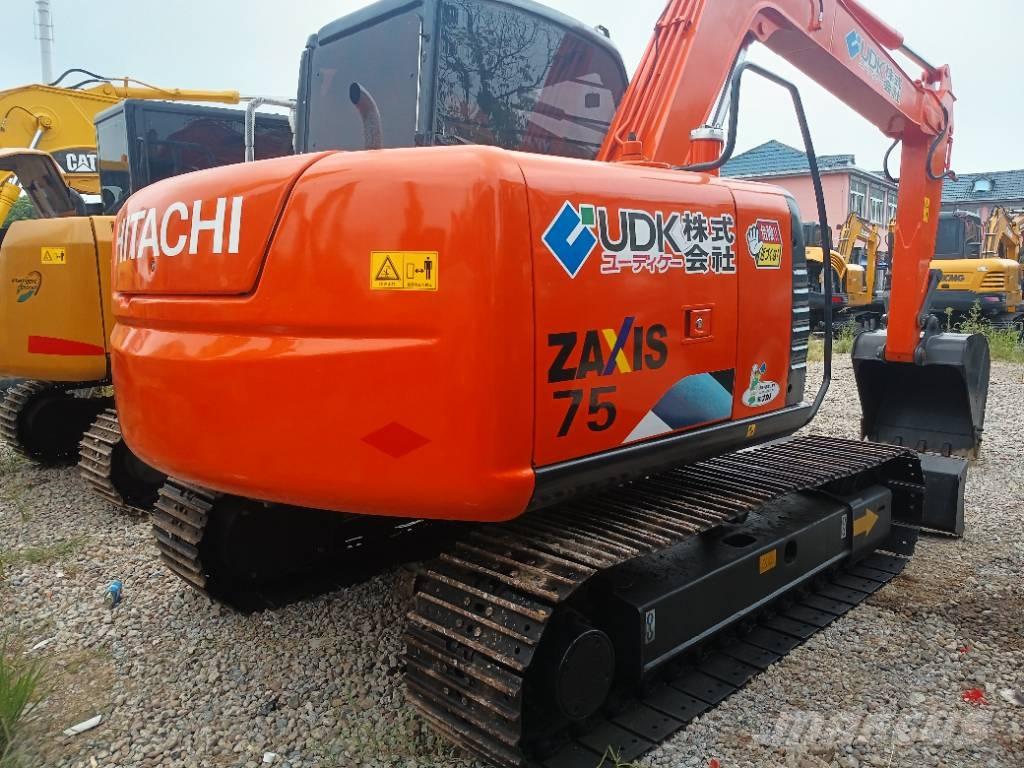 Hitachi ZX 70 Midi rýpadla 7t - 12t