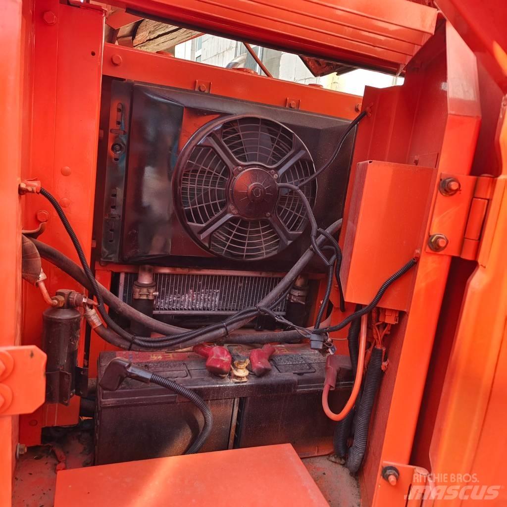 Hitachi ZX 70 Pásová rýpadla