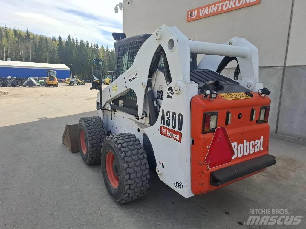 Bobcat A 300 Smykem řízené nakladače