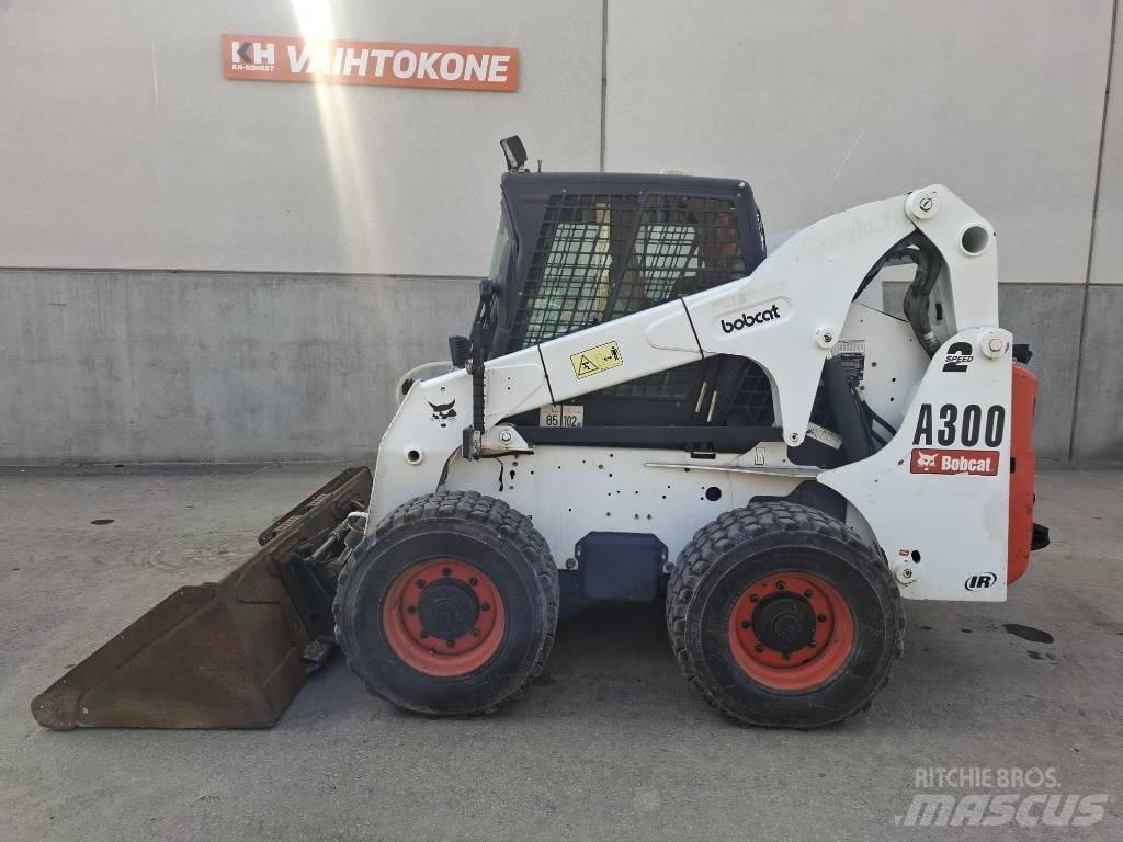 Bobcat A 300 Smykem řízené nakladače