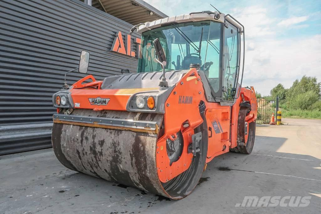 Hamm HD+ 140I VV Tandemové válce