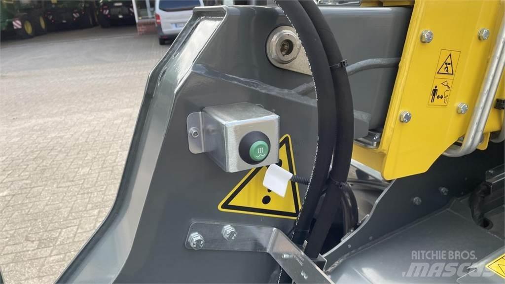 Wacker TH 412 Teleskopické manipulátory