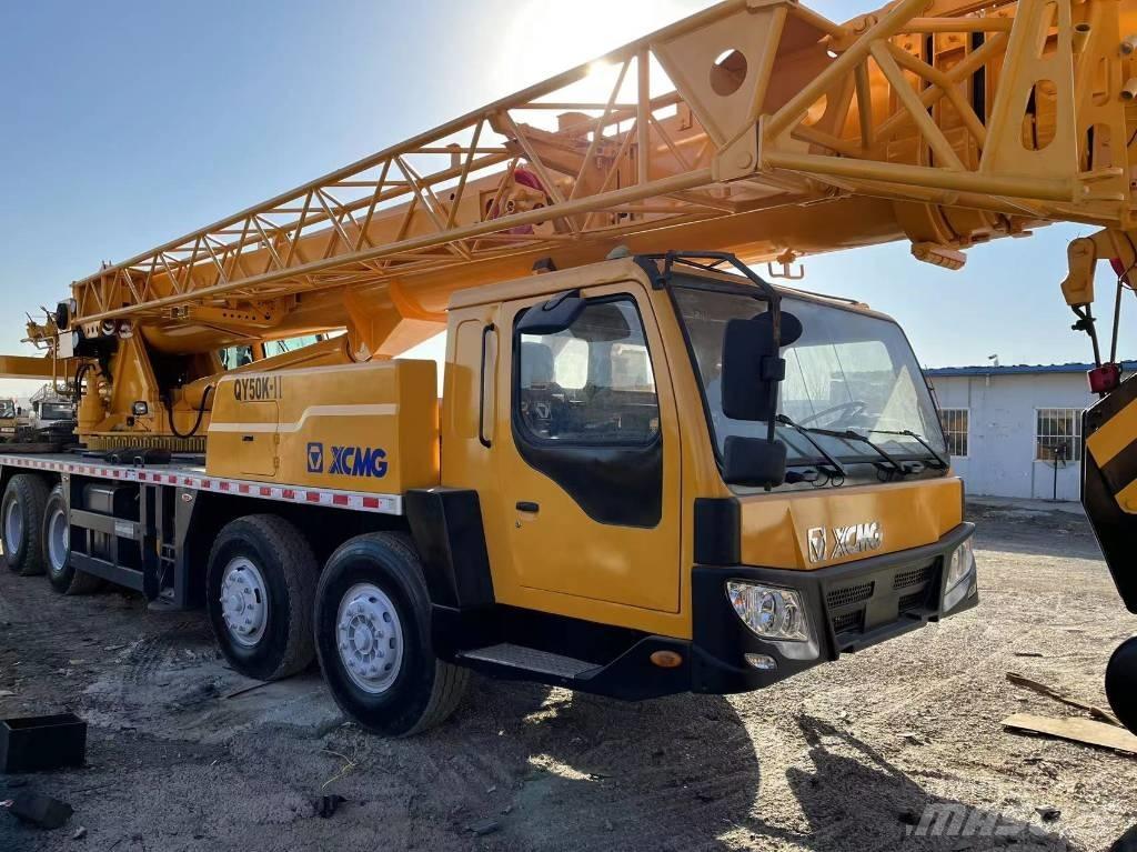 XCMG QY50K-II Univerzální terénní jeřáby