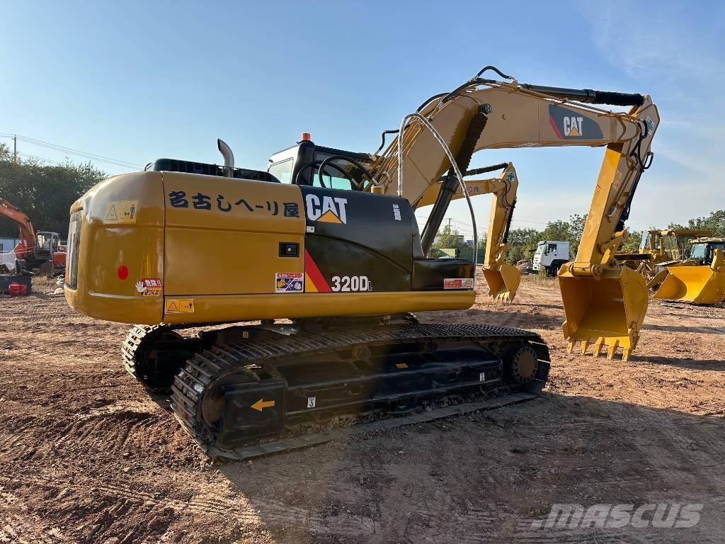 CAT 320 D L Pásová rýpadla