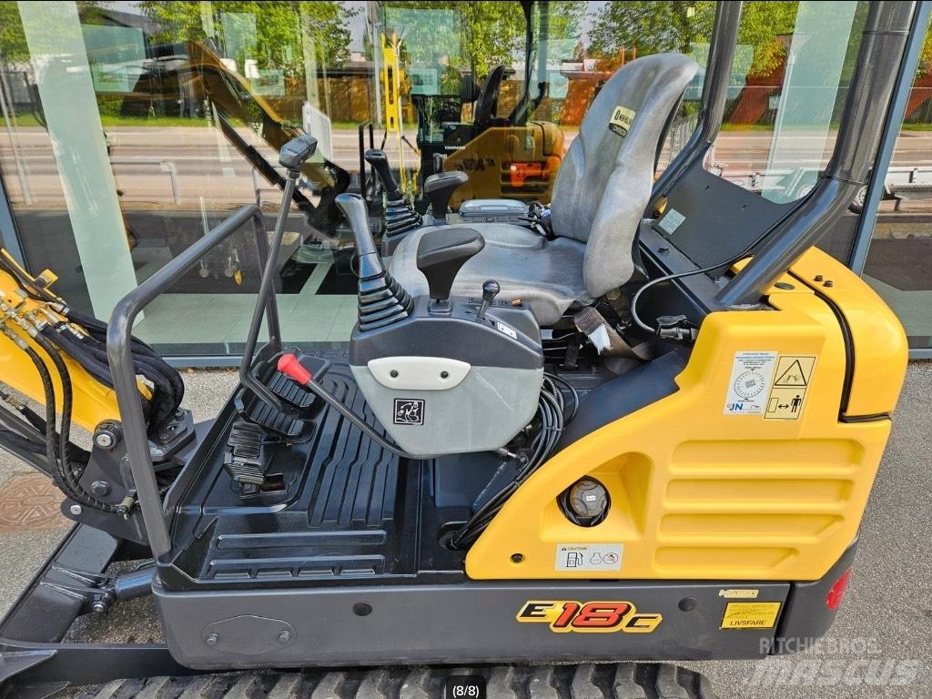 New Holland E 18 C Mini rýpadla < 7t