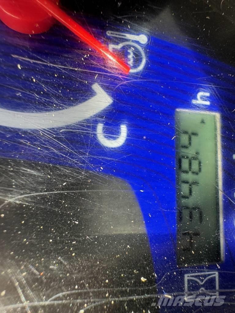 Kubota SSV 65 Smykem řízené nakladače