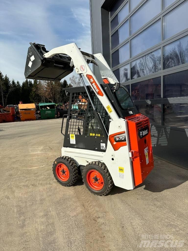 Bobcat S 70 Smykem řízené nakladače