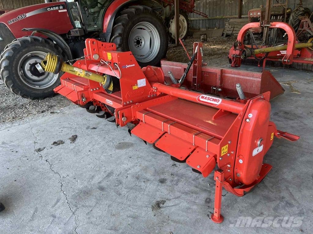 Maschio C 300 Rotační brány a půdní frézy