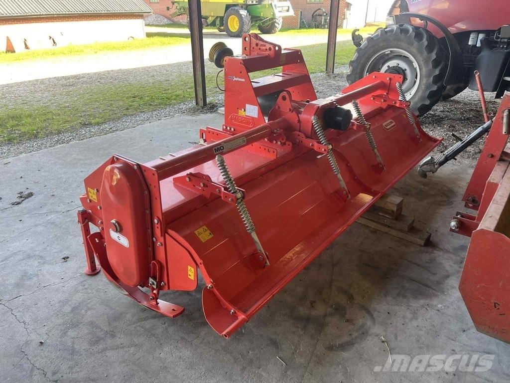 Maschio C 300 Rotační brány a půdní frézy