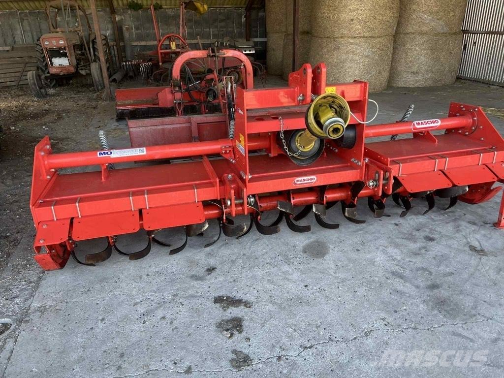Maschio C 300 Rotační brány a půdní frézy