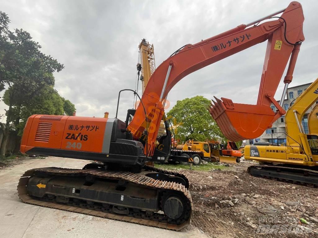 Hitachi ZX 240 Pásová rýpadla