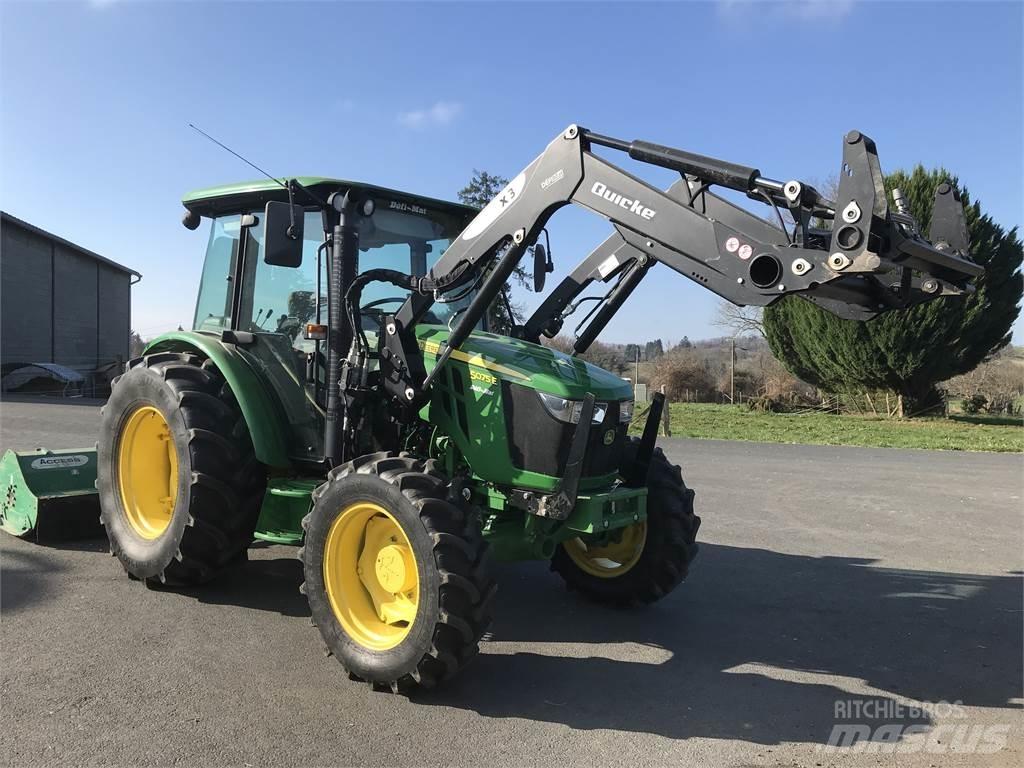 John Deere 5075 E Traktory