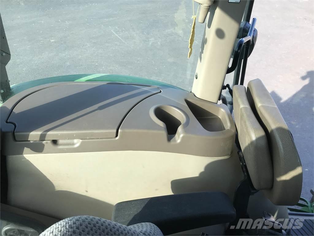 John Deere 5075 E Traktory
