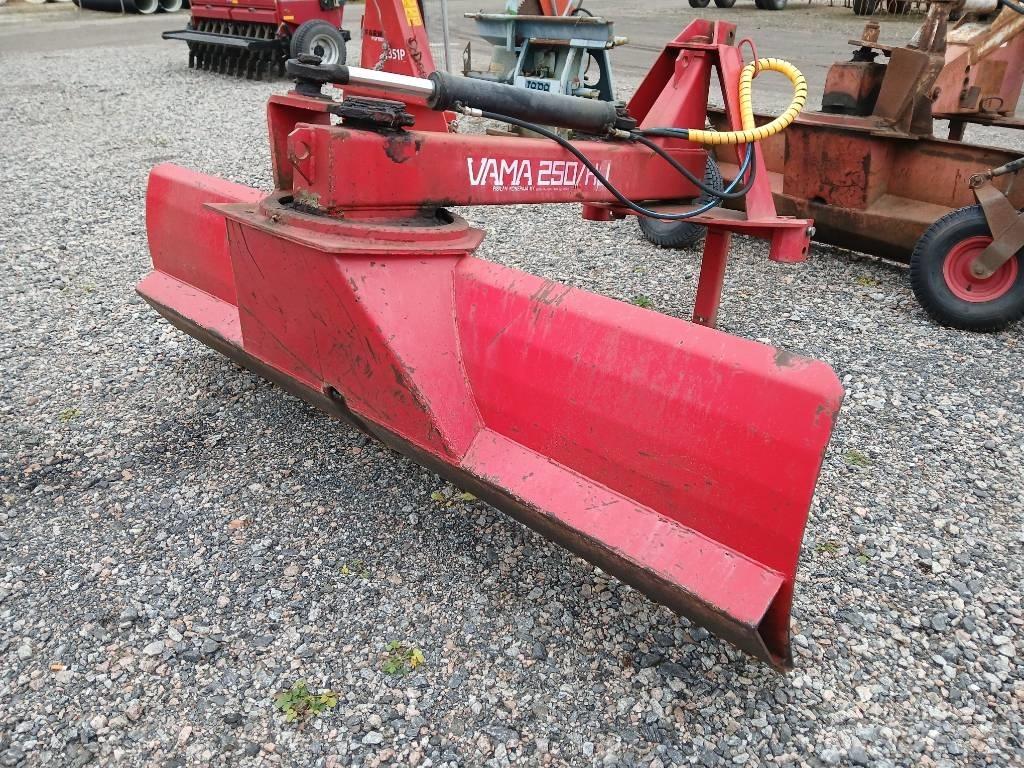 Vama 250 HJ1 Tažené radlice