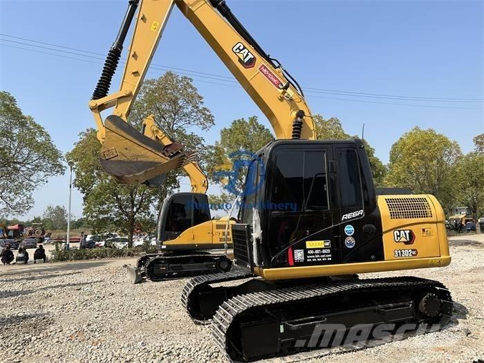 CAT 313D2GC Midi rýpadla 7t - 12t